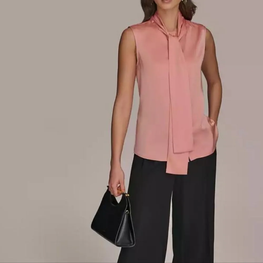 Donna Karan peach satin sleeveless tie neck detail hidden button down blouse - Picture 4 of 14